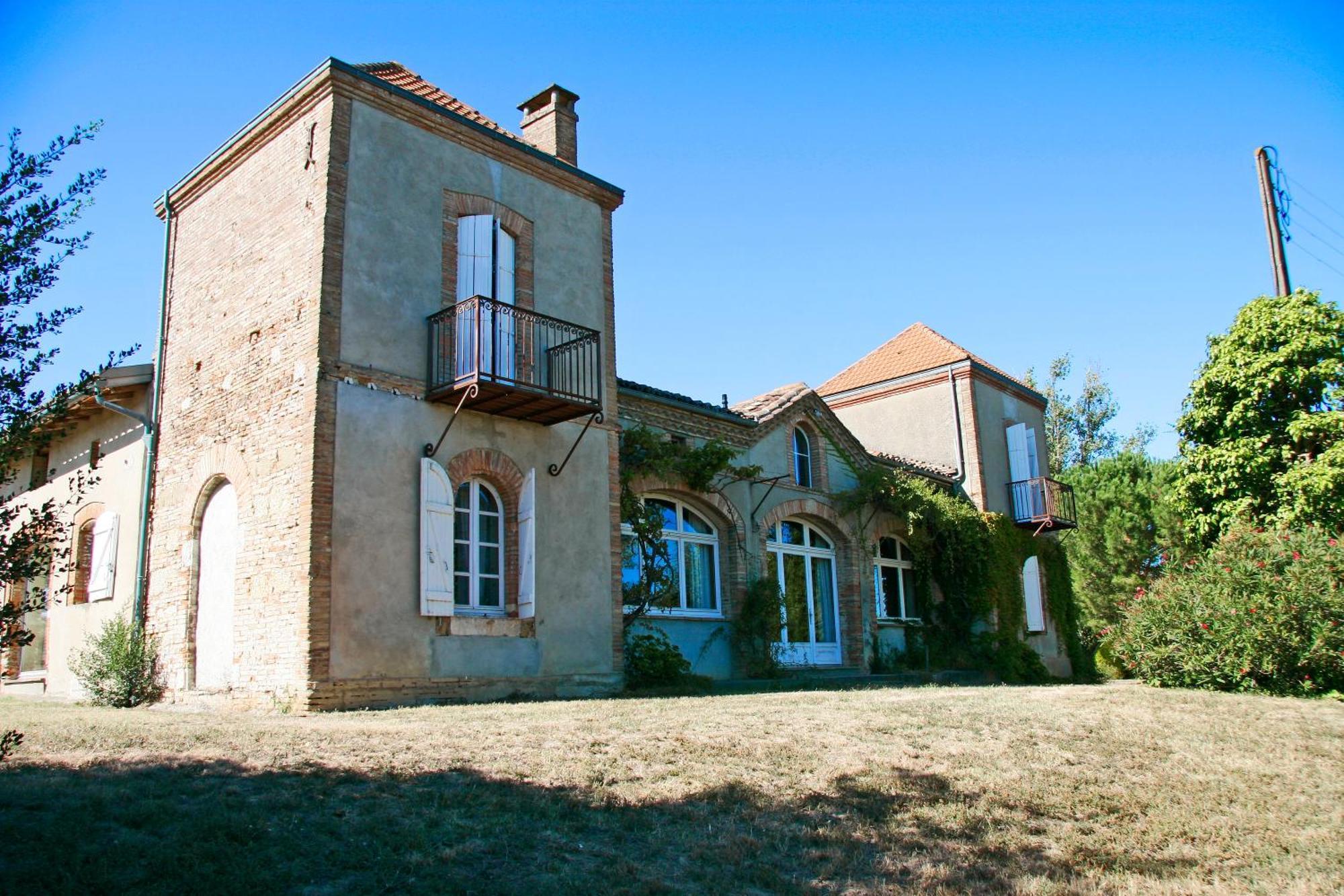 Chambres D'Hotes Le Loubet LʼIsle-Jourdain Buitenkant foto